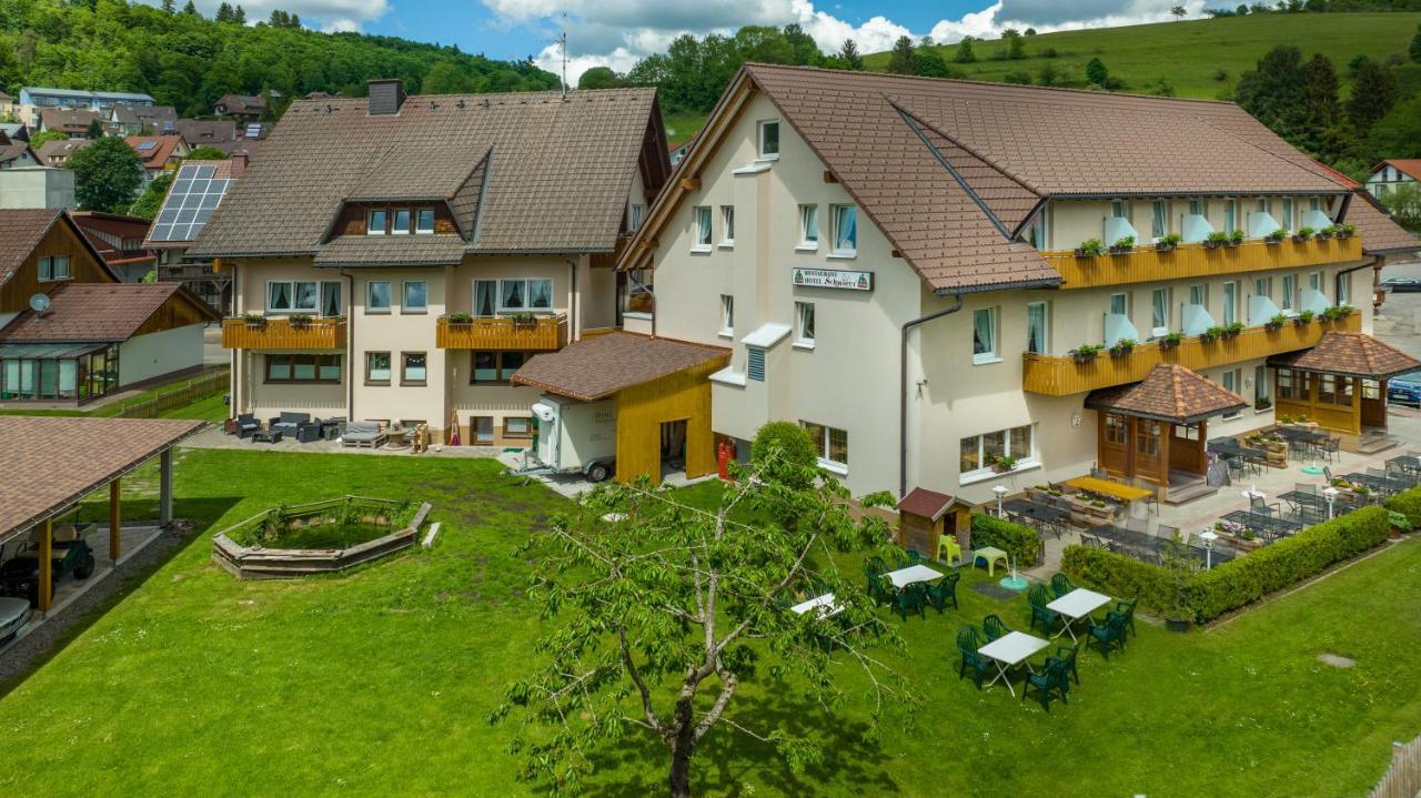 Hotel Restaurant Schwoerer Lenzkirch Eksteriør billede