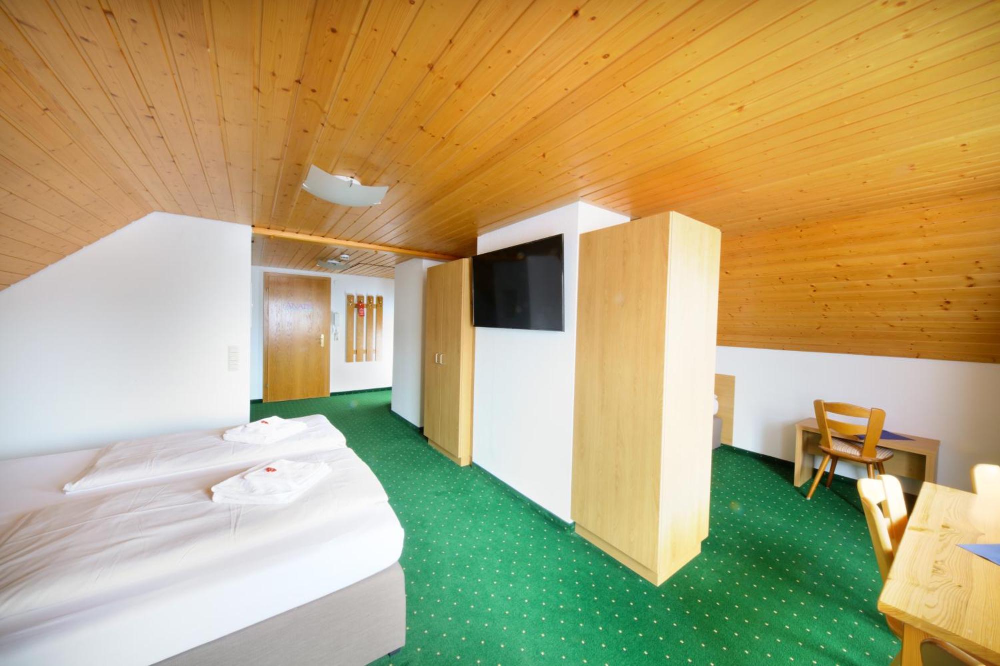 Hotel Restaurant Schwoerer Lenzkirch Værelse billede