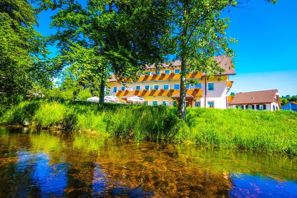 Hotel Restaurant Schwoerer Lenzkirch Eksteriør billede