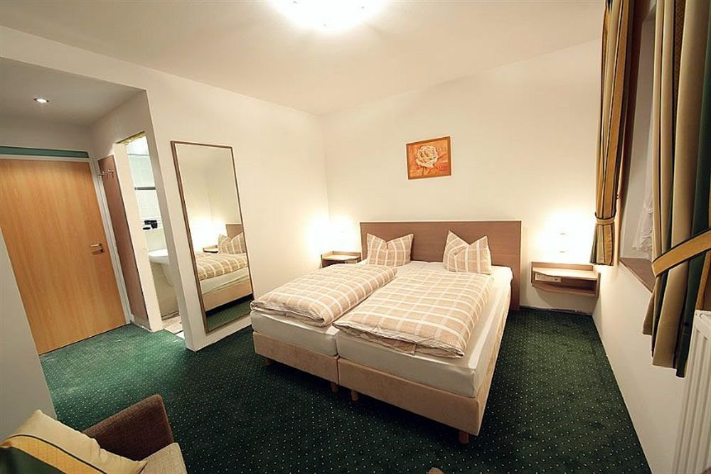 Hotel Restaurant Schwoerer Lenzkirch Eksteriør billede