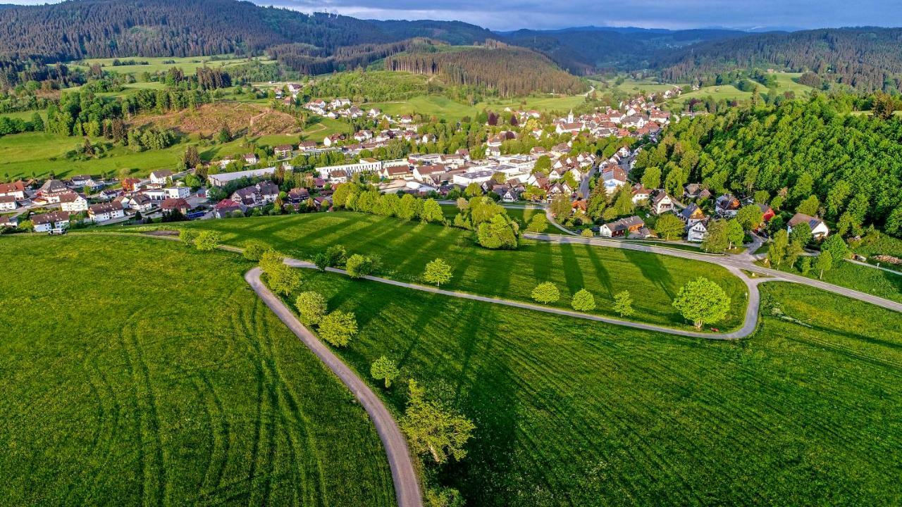 Hotel Restaurant Schwoerer Lenzkirch Eksteriør billede